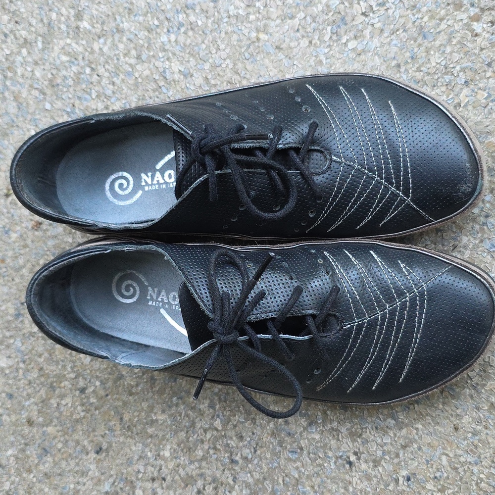 NAOT Kumara Black Gold Leather Size 38